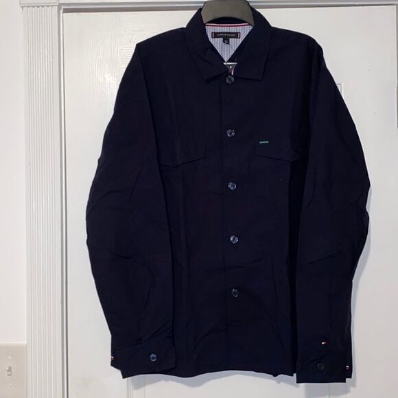 New Tommy Hilfiger - Picture 1 of 5